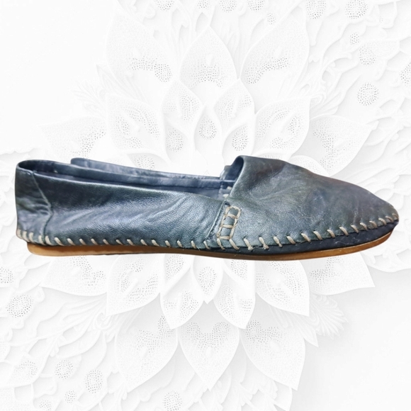 Adam Tucker By Me Too Butter-Soft Leather Flats In Charcoal  - Picture 2 of 11